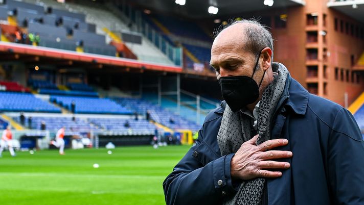 GENOA, ITALY - JANUARY 06: Marco Lanna chairman of Sampdoria greets the crowd before the Serie A match between UC Sampdoria and Cagliari Calcio at Stadio Luigi Ferraris on January 6, 2022 in Genoa, Italy. (Photo by Getty Images) Samp, Marco Lanna: “Le prossime 3 partite importantissime, poi penseremo al derby…” - immagine 1