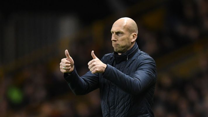 WOLVERHAMPTON, ENGLAND - MARCH 13: Jaap Stam of Reading gives out instructions to his players during the Sky Bet Championship match between Wolverhampton Wanderers and Reading at Molineux on March 13, 2018 in Wolverhampton, England. (Photo by Gareth Copley/Getty Images) WOLVERHAMPTON, ENGLAND - MARCH 13: Jaap Stam of Reading gives out instructions to his players during the Sky Bet Championship match between Wolverhampton Wanderers and Reading at Molineux on March 13, 2018 in Wolverhampton, England. (Photo by Gareth Copley/Getty Images)