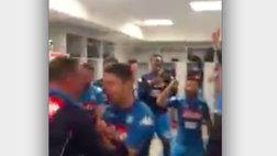 VIDEO / Il Napoli espugna l’Allianz Stadium, esplode lo spogliatoio azzurro. Che festa!
