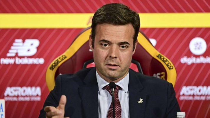 Tiago Pinto: “Frattesi, ora nessuna possibilità! Karsdorp, Abraham, Smalling, Zaniolo e Mourinho Ct…” Tiago Pinto: “Frattesi, ora nessuna possibilità! Karsdorp, Abraham, Smalling, Zaniolo e Mourinho Ct…” - immagine 1