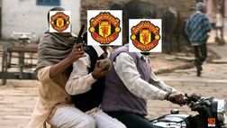 Manchester is red: il tramonto della città sembra un omaggio al derby