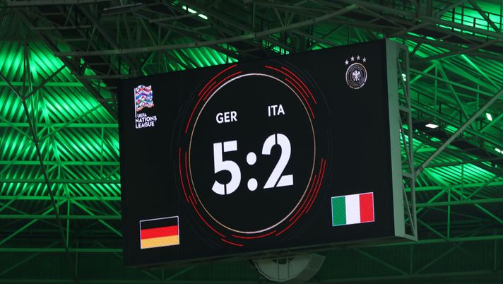 MOENCHENGLADBACH, GERMANY - JUNE 14: A detailed view of the LED screen which displays the final score as Germany 5:2 Italy is seen after the UEFA Nations League - League A Group 3 match between Germany and Italy at Borussia Park Stadium on June 14, 2022 in Moenchengladbach, Germany. (Photo by Alex Grimm/Getty Images) Azzurri, da un decesso all’altro - immagine 1