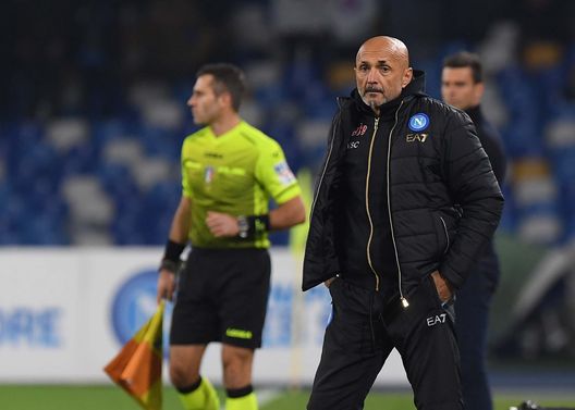 (Photo by SSC NAPOLI/SSC NAPOLI via Getty Images) Si è spento il Vesuvio. Dicembre nero, maturità cercasi disperatamente- immagine 3