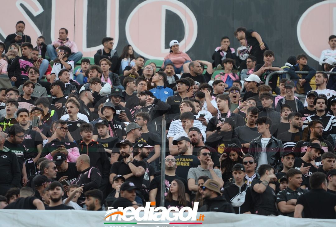 Fotogallery, i tifosi allo stadio per Palermo-Triestina 1-1 - immagine 51