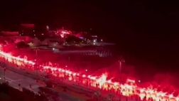 VIDEO Genoa, il club compie 129 anni: festeggiamenti dei tifosi tra cori e bandiere