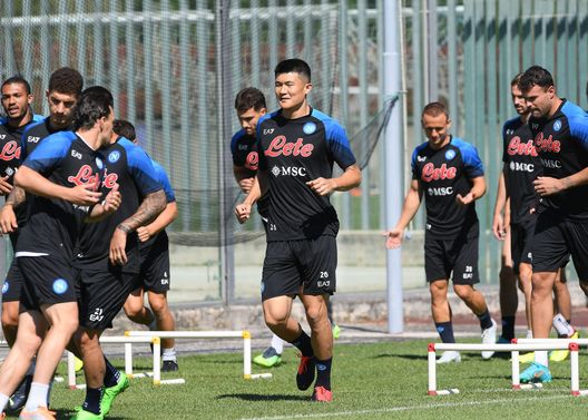 (Photo by SSC NAPOLI/SSC NAPOLI via Getty Images) Mercoledì il Napoli si allenerà a porte aperte allo stadio Maradona – KKN- immagine 2