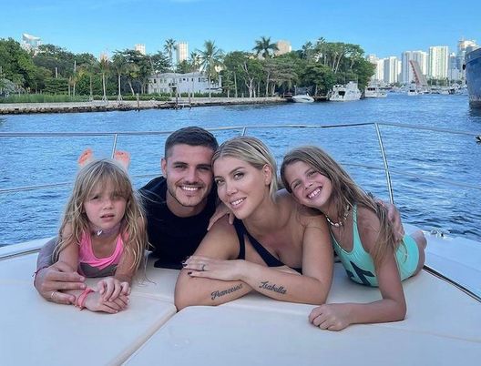 Instagram  La carriera di Wanda oscura quella di Icardi, l’imprenditrice: “Sarebbe bello giocasse con…” - immagine 1
