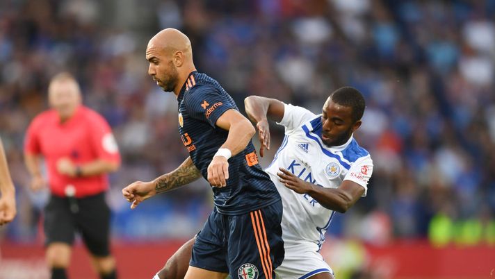 LEICESTER, ENGLAND - AUGUST 01: Simone Zaza of Valencia is tackled by Ricardo Pereira of Leicester during the pre-season friendly match between Leicester City and Valencia at The King Power Stadium on August 1, 2018 in Leicester, England.  (Photo by Michael Regan/Getty Images) 