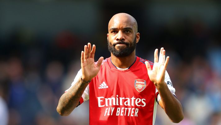 MANCHESTER, ENGLAND - AUGUST 28: Alexandre Lacazette of Arsenal looks on following the Premier League match between Manchester City and Arsenal at Etihad Stadium on August 28, 2021 in Manchester, England. (Photo by Catherine Ivill/Getty Images) MANCHESTER, ENGLAND - AUGUST 28: Alexandre Lacazette of Arsenal looks on following the Premier League match between Manchester City and Arsenal at Etihad Stadium on August 28, 2021 in Manchester, England. (Photo by Catherine Ivill/Getty Images)