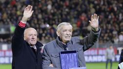 VIDEO / “Grande calciatore e uomo. Ha rappresentato Cagliari”: Gigi Riva, il ricordo dei tifosi