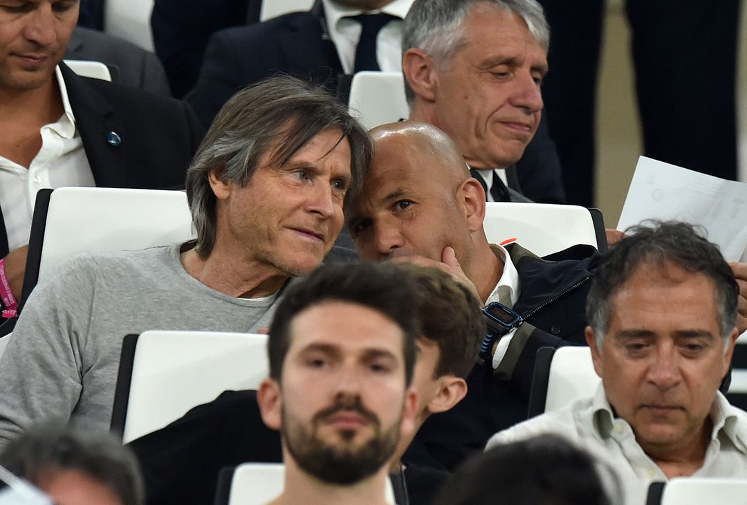  TURIN, ITALY - APRIL 22: Gabriele Oriali and Luigi Di Biagio before the serie A match between Juventus and SSC Napoli on April 22, 2018 in Turin, Italy.  (Photo by Tullio Puglia - Juventus/Juventus FC via Getty Images) 