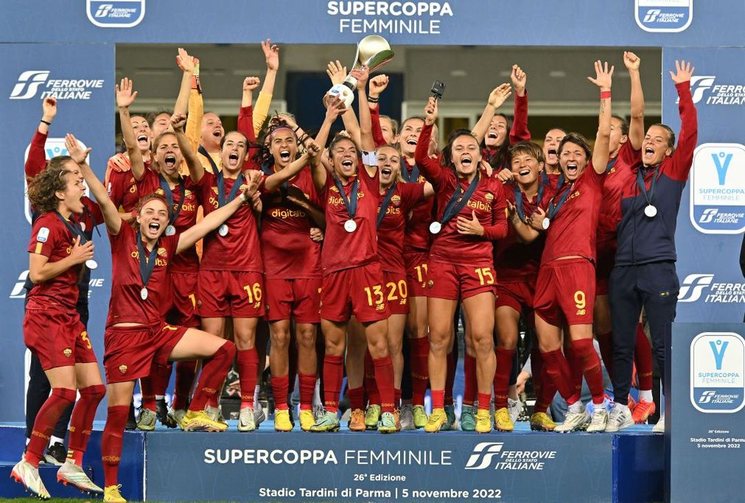 La Roma Femminile vince la Supercoppa: le immagini della festa – FOTO GALLERY - immagine 5