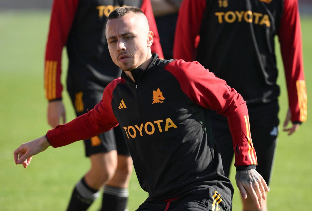 Trigoria, ripresa dopo la Salernitana: primo allenamento per Angeliño – FOTO GALLERY - immagine 11