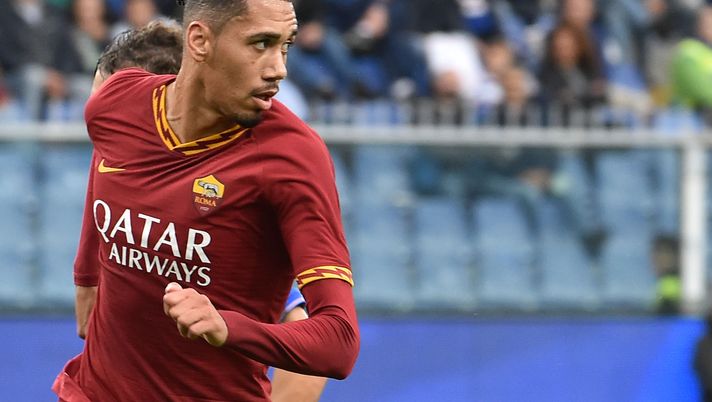 Roma, Smalling dopo il furto: “La mia famiglia è scossa ma illesa. Spero solamente una cosa”  Roma, Smalling dopo il furto: “La mia famiglia è scossa ma illesa. Spero solamente una cosa”