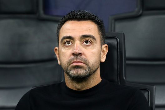 MILAN, ITALY - OCTOBER 04: Xavi, Head Coach of FC Barcelona, looks on prior to the UEFA Champions League group C match between FC Internazionale and FC Barcelona at San Siro Stadium on October 04, 2022 in Milan, Italy. (Photo by Marco Luzzani/Getty Images) xavi