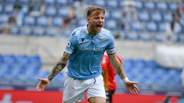 ROME, ITALY - APRIL 18: Ciro Immobile of SS Lazio celebrates a opening goal during the Serie A match between SS Lazio and Benevento Calcio at Stadio Olimpico on April 18, 2021 in Rome, Italy. Sporting stadiums around Italy remain under strict restrictions due to the Coronavirus Pandemic as Government social distancing laws prohibit fans inside venues resulting in games being played behind closed doors. (Photo by Marco Rosi - SS Lazio/Getty Images) ROME, ITALY - APRIL 18: Ciro Immobile of SS Lazio celebrates a opening goal during the Serie A match between SS Lazio and Benevento Calcio at Stadio Olimpico on April 18, 2021 in Rome, Italy. Sporting stadiums around Italy remain under strict restrictions due to the Coronavirus Pandemic as Government social distancing laws prohibit fans inside venues resulting in games being played behind closed doors. (Photo by Marco Rosi - SS Lazio/Getty Images)
