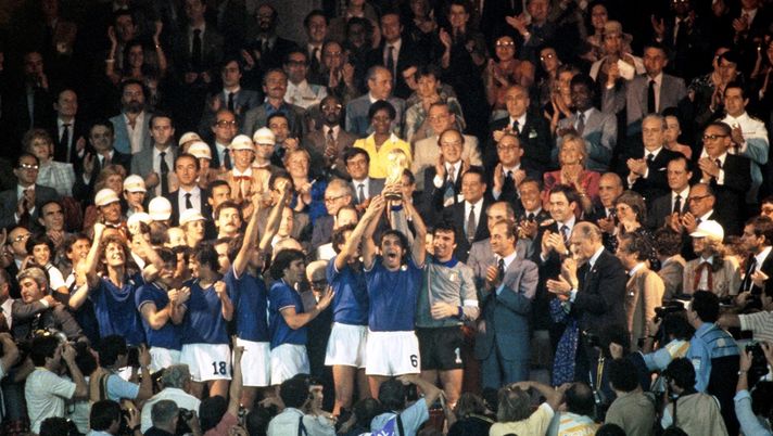 La Nazionale italiana festeggia la vittoria del Mondiale 1982