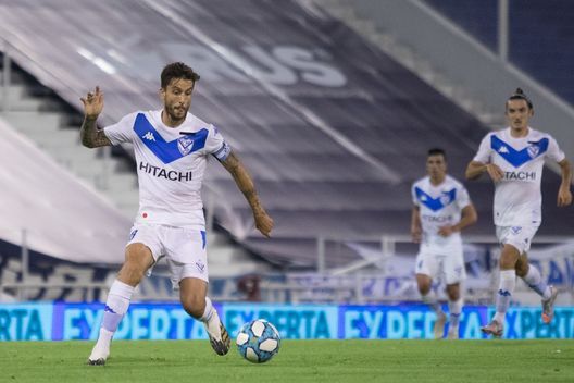 Ricky Alvarez (twitter Velez) Argentina, scontri durante Independiente Rivadavia-Velez: un morto e 22 feriti- immagine 2