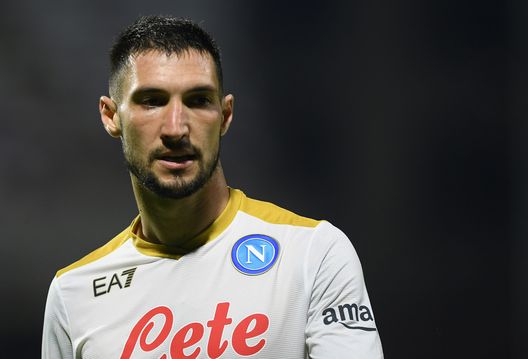 Matteo Politano (Photo by Francesco Pecoraro/Getty Images) Imparato: “Il centrocampo del Napoli è il più forte della A. Terrei Politano”- immagine 2
