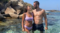 De Vrij, weekend in Sardegna con la sua Doina. Lei: “Il paradiso in tutti i sensi”