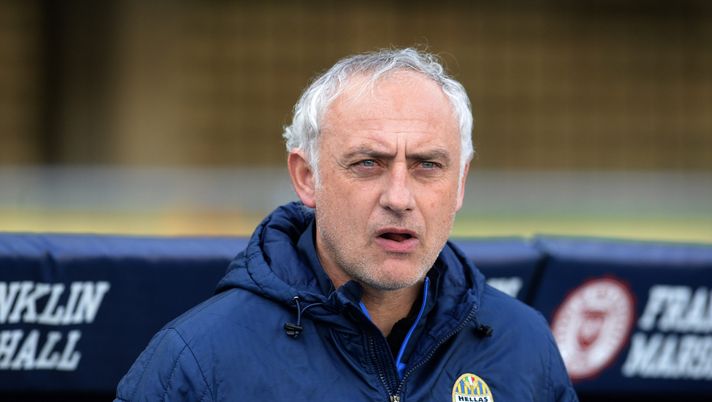 VERONA, ITALY - JANUARY 25: Head coach Andrea Mandorlini of Hellas Verona FC 2looks on during the Serie A match between Hellas Verona FC and Atalanta BC at Stadio Marc'Antonio Bentegodi on January 25, 2015 in Verona, Italy. (Photo by Dino Panato/Getty Images) VERONA, ITALY - JANUARY 25: Head coach Andrea Mandorlini of Hellas Verona FC 2looks on during the Serie A match between Hellas Verona FC and Atalanta BC at Stadio Marc'Antonio Bentegodi on January 25, 2015 in Verona, Italy. (Photo by Dino Panato/Getty Images)