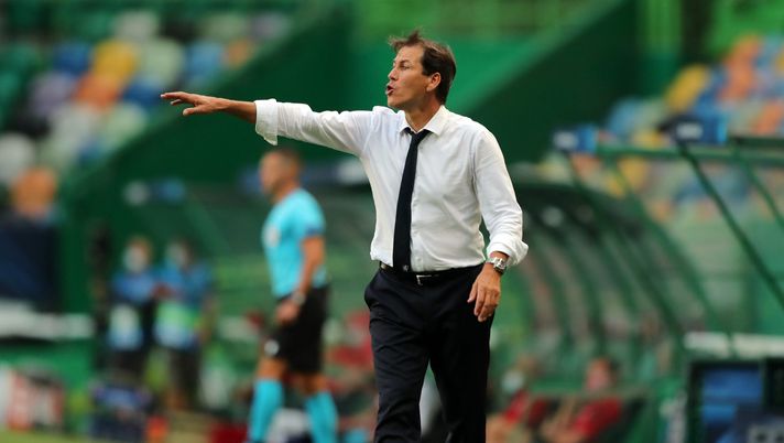 LISBON, PORTUGAL - AUGUST 19: Rudi Garcia, Head Coach of Olympique Lyonnais gives his team instructions during the UEFA Champions League Semi Final match between Olympique Lyonnais and Bayern Munich at Estadio Jose Alvalade on August 19, 2020 in Lisbon, Portugal. (Photo by Miguel A. Lopes/Pool via Getty Images) LISBON, PORTUGAL - AUGUST 19: Rudi Garcia, Head Coach of Olympique Lyonnais gives his team instructions during the UEFA Champions League Semi Final match between Olympique Lyonnais and Bayern Munich at Estadio Jose Alvalade on August 19, 2020 in Lisbon, Portugal. (Photo by Miguel A. Lopes/Pool via Getty Images)