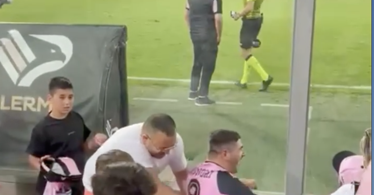 VIDEO Palermo, maglia di Brunori ad un tifoso speciale il regalo da sogno in tribuna Mediagol VIDEO Palermo, maglia di Brunori ad un tifoso speciale il regalo da sogno in tribuna Mediagol