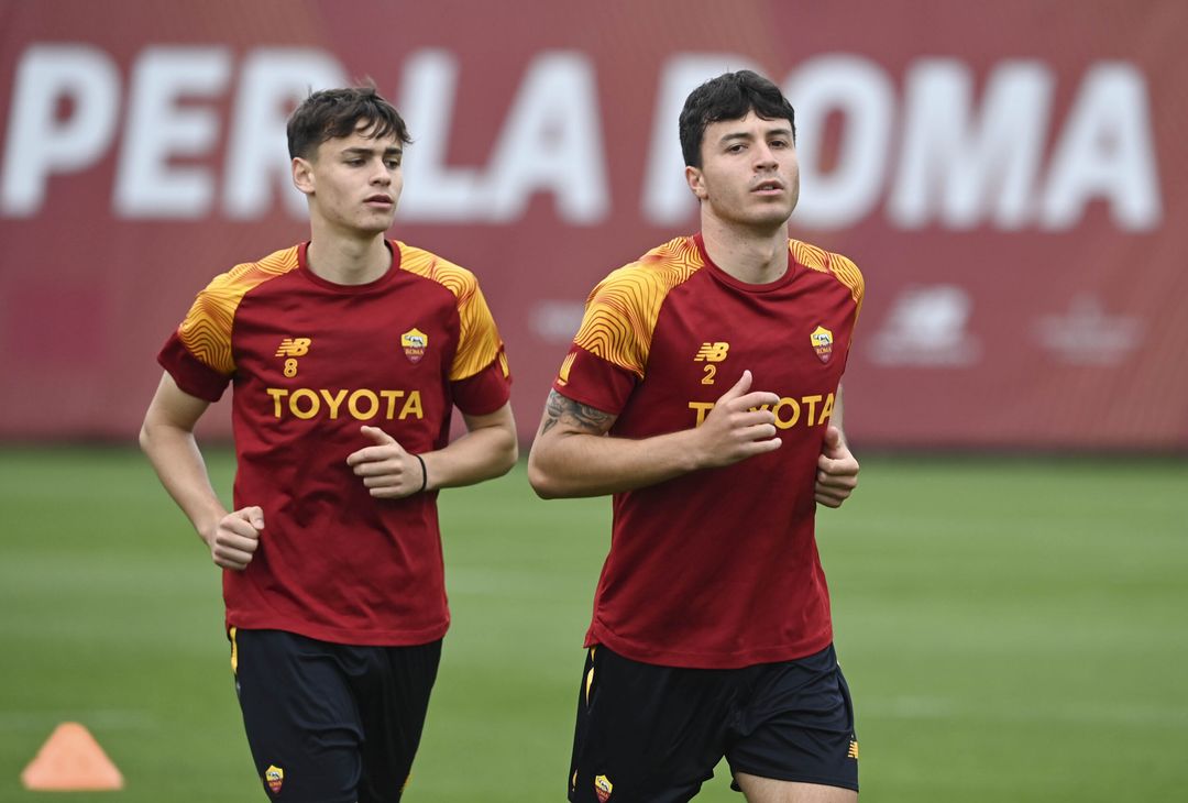 Roma, allenamento in vista del Bayer: ci sono Dybala e Wijnaldum – FOTO GALLERY - immagine 34