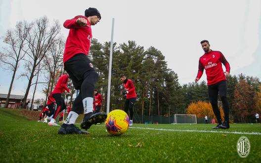 (fonte: acmilan.com) (fonte: acmilan.com)