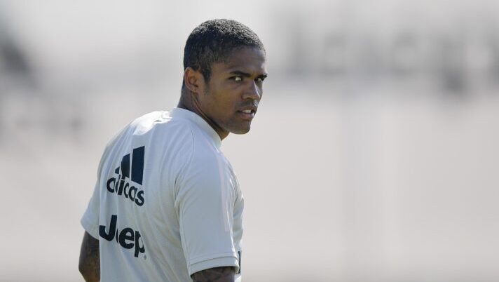 Voleva la Juve gratis, no secco di Allegri: ecco dove firmerà a sorpresa Douglas Costa - immagine 1