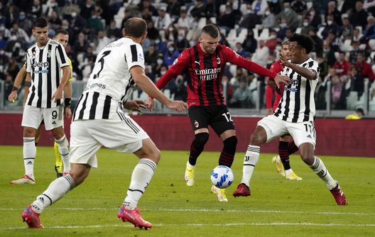 Rebic in azione Rebic in azione