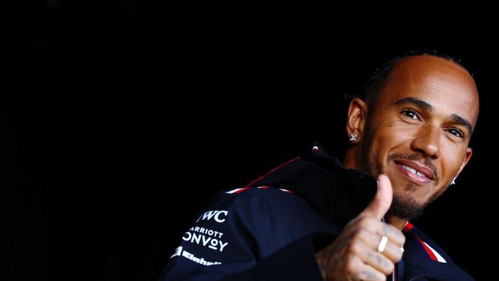 hamilton si schiera al fianco di lukaku