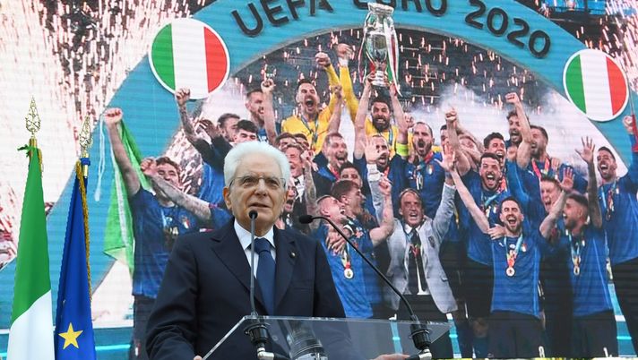 ROME, ITALY - JULY 12: President Sergio Mattarella delivers a speech during the meeting between President of Italy Sergio Mattarella and the Italian national football team after their July 11 win against England in the Euro 2020 championship finals on July 12, 2021 in Rome, Italy. (Photo by Claudio Villa/Getty Images) ROME, ITALY - JULY 12: President Sergio Mattarella delivers a speech during the meeting between President of Italy Sergio Mattarella and the Italian national football team after their July 11 win against England in the Euro 2020 championship finals on July 12, 2021 in Rome, Italy. (Photo by Claudio Villa/Getty Images)