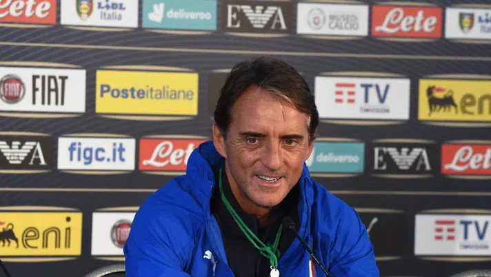 VADUZ, LIECHTENSTEIN - OCTOBER 14:  Head coach Italy Roberto Mancini speaks with the media during press conference at Rheinpark Stadion on October 14, 2019 in Vaduz, Liechtenstein.  (Photo by Claudio Villa/Getty Images)