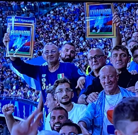 FOTO Nuovo soprannome per Kvara, la fantasia dei napoletani davvero non ha limiti- immagine 2