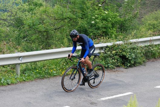 Una salita infernale in bici per il Ct mondiale: Scaloni ce la fa anche stavolta…- immagine 5