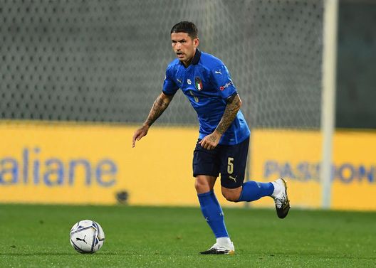 FLORENCE, ITALY - SEPTEMBER 04: Stefano Sensi of Italy in action during the UEFA Nations League group stage match between Italy and Bosnia and Herzegovina at Artemio Franchi on September 4, 2020 in Florence, Italy. (Photo by Claudio Villa/Getty Images) FLORENCE, ITALY - SEPTEMBER 04: Stefano Sensi of Italy in action during the UEFA Nations League group stage match between Italy and Bosnia and Herzegovina at Artemio Franchi on September 4, 2020 in Florence, Italy. (Photo by Claudio Villa/Getty Images)