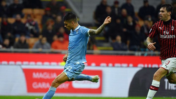 MILAN, ITALY - NOVEMBER 03: Joaquin Correa of SS lazio scores a second goal during the Serie A match between AC Milan and SS Lazio at Stadio Giuseppe Meazza on November 3, 2019 in Milan, Italy. (Photo by Marco Rosi/Getty Images) MILAN, ITALY - NOVEMBER 03: Joaquin Correa of SS lazio scores a second goal during the Serie A match between AC Milan and SS Lazio at Stadio Giuseppe Meazza on November 3, 2019 in Milan, Italy. (Photo by Marco Rosi/Getty Images)