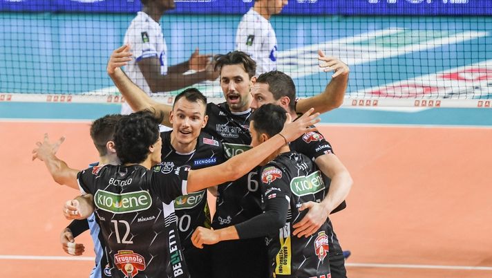Kioene Padova vola ai quarti di Coppa Italia, Cisterna ko al quinto set 