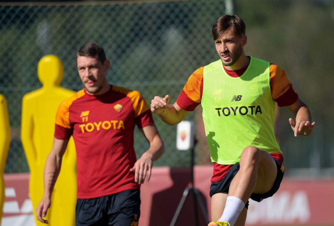 Mattinata di lavoro per la Roma in vista del Betis – FOTO GALLERY - immagine 7