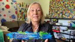 Tennis, la Navratilova annuncia un tumore alla gola e al seno: “Lotterò con tutte le mie forze”