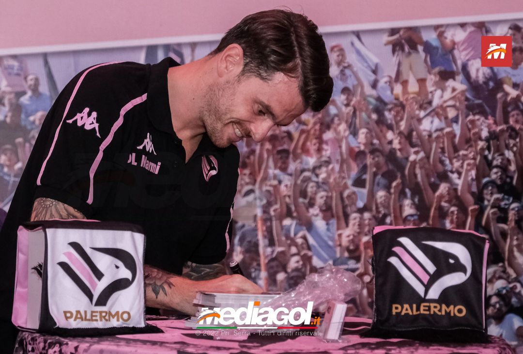 FOTO RITIRO PALERMO, Brunori e l’incontro con i tifosi al Barbera (Gallery) - immagine 27