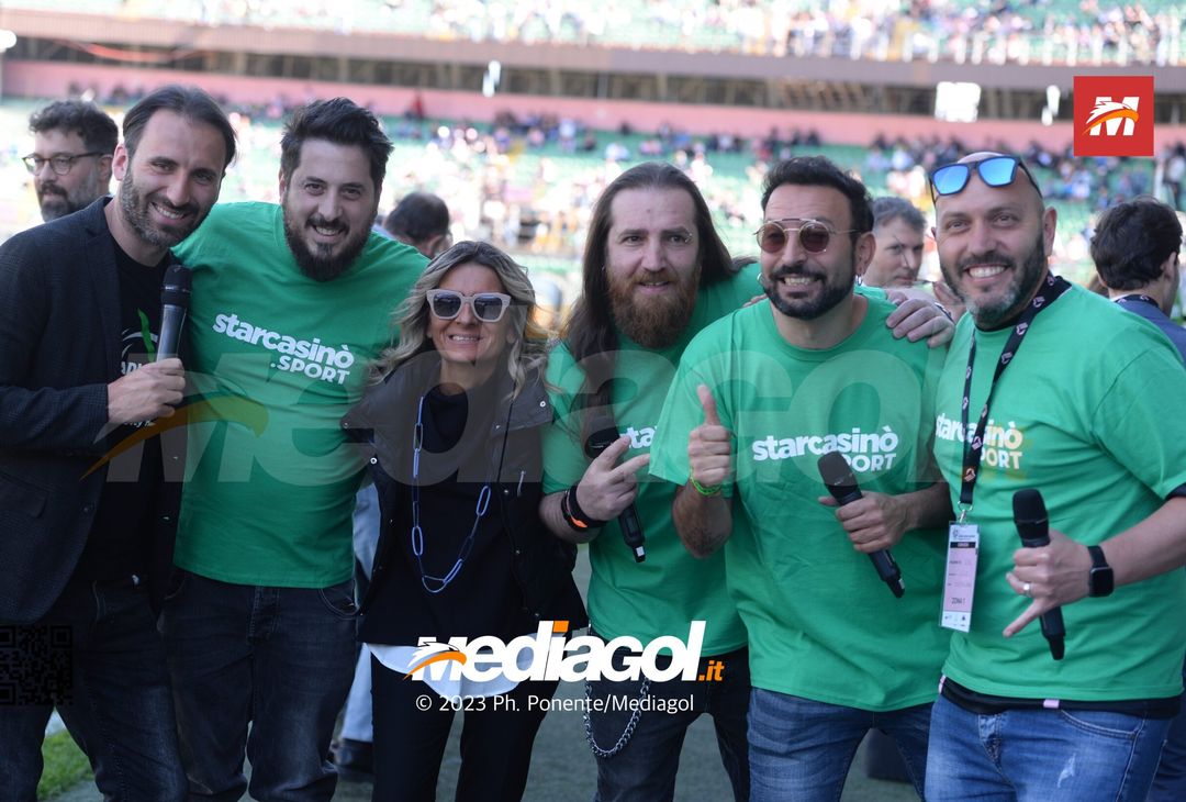 FOTOTIFO Palermo-Spal 2-1, gli scatti ai tifosi al “Renzo Barbera” (GALLERY) - immagine 37
