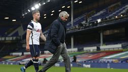 Fatale il derby con Ancelotti: il Tottenham esonera José Mourinho