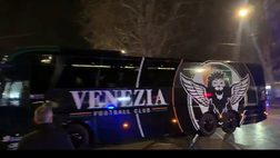 Video – Torino-Venezia, l’arrivo del pullman degli ospiti allo stadio