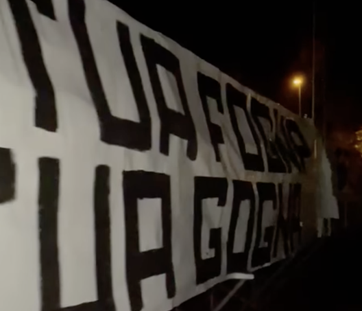 Trento, ultrà contro Bocalon: “Venezia la tua fogna, Trento tua gogna: vada via”- immagine 3