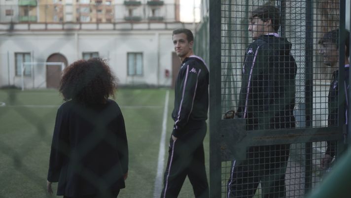 Palermo, calciatori rosanero portano doni di Natale ai giovani detenuti del Malaspina Palermo