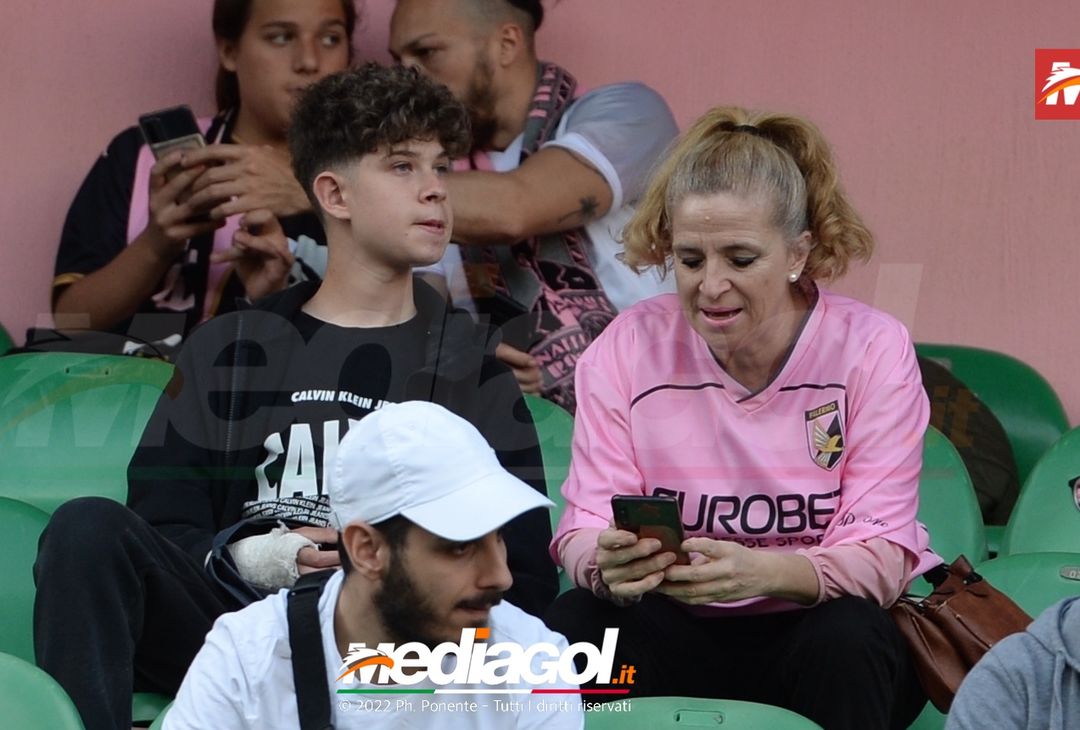 Fotogallery, i tifosi allo stadio per Palermo-Triestina 1-1 - immagine 82