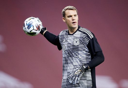Neuer (getty images) Neuer (getty images)