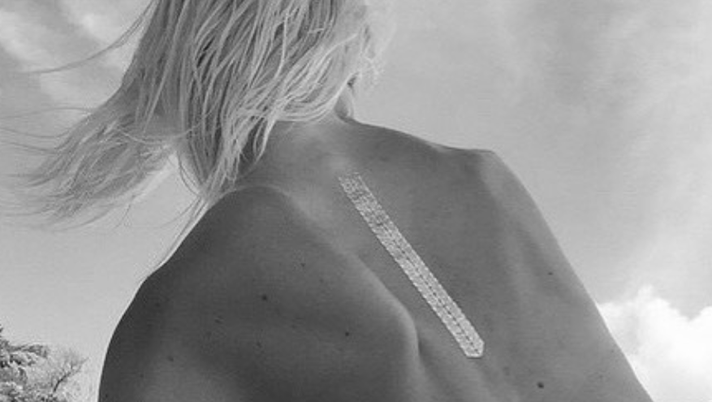 Daniela Christiansson pensa all’estate e posta una foto hot. Lady Lopez da pura sui social - immagine 1